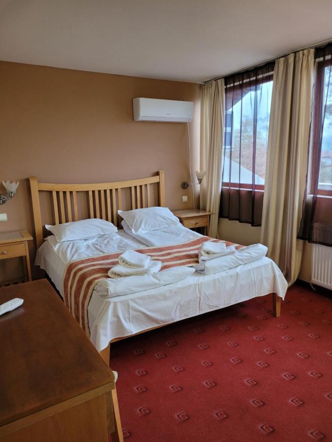 Hotel Complex Brashlyan Tryavna Esterno foto