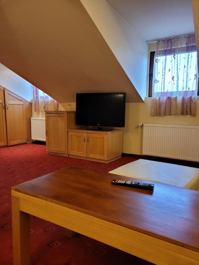Hotel Complex Brashlyan Tryavna Esterno foto