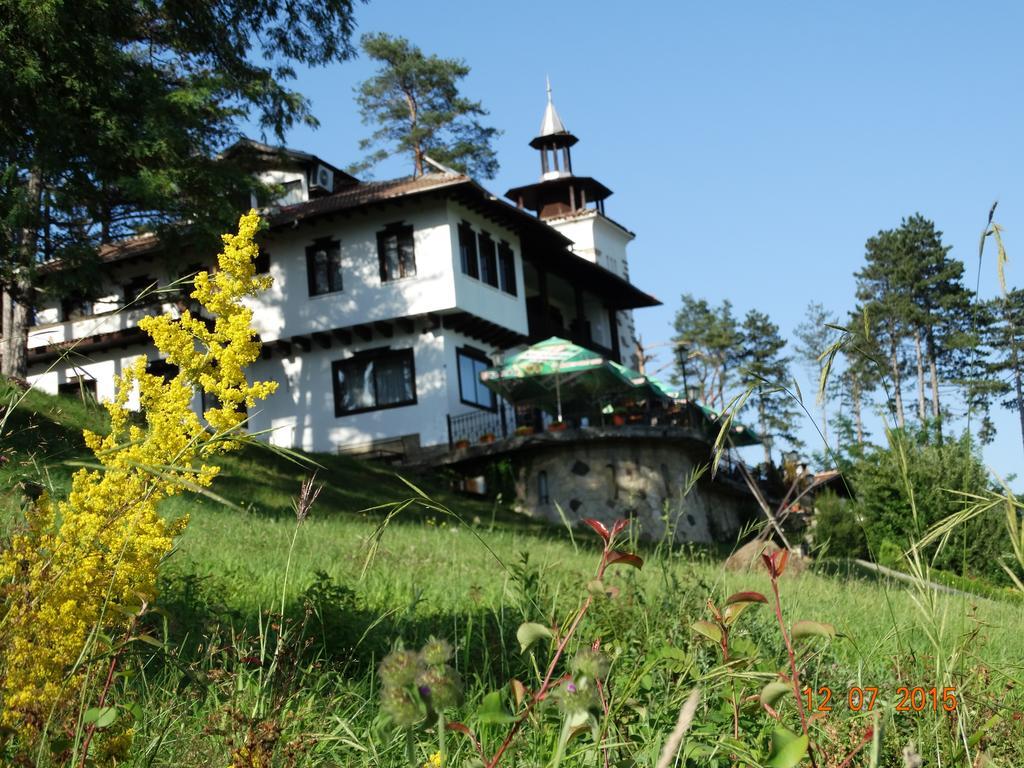 Hotel Complex Brashlyan Tryavna Esterno foto